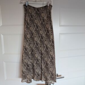 Ann Taylor Black and Cream Maxi Skirt